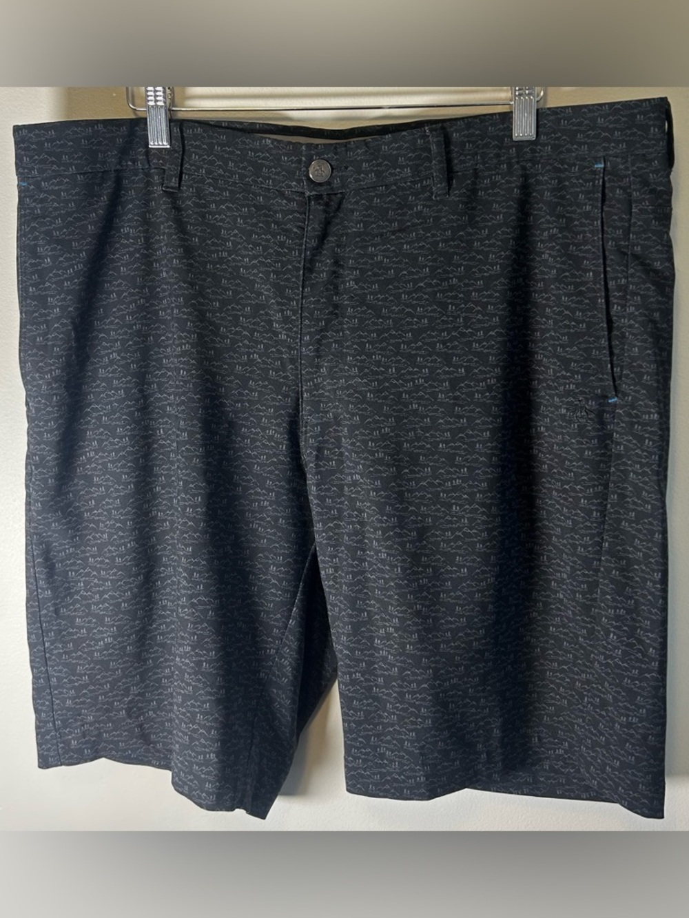 Original Penguin Men’s Golf Shorts Size 36 All Over Print Mountains Stretch NWOT